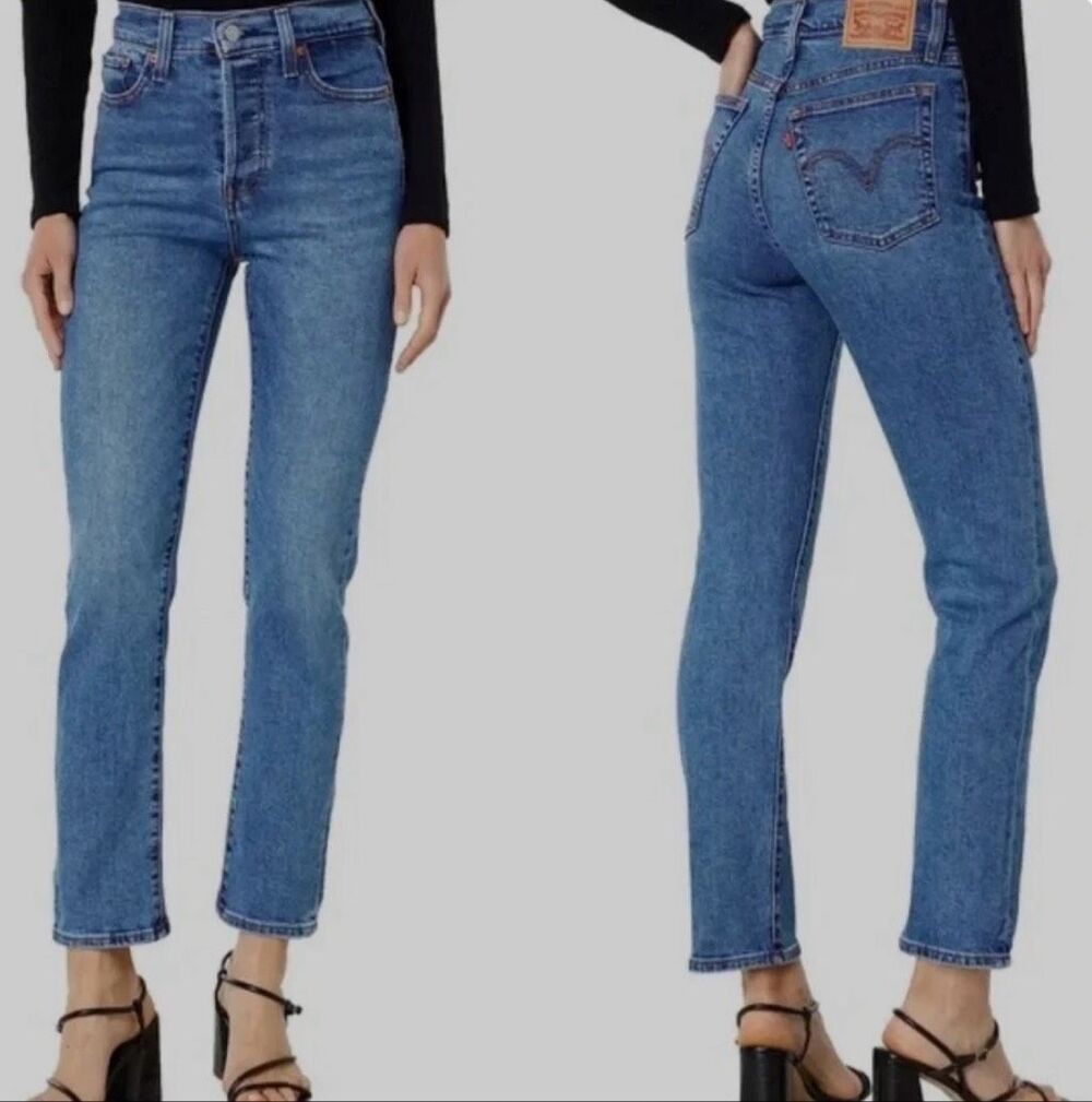 Levi’s Wedgie Straight Classic Blue Women's Jeans Size 30